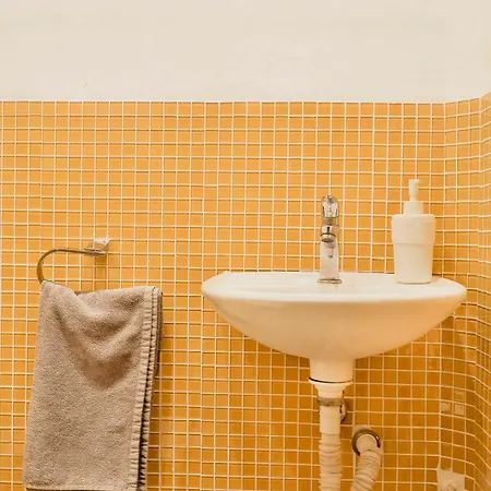 Comfortable Zizkov For 6 Pax Easybnb Prague