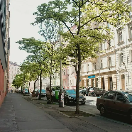 Comfortable Zizkov For 6 Pax Easybnb Apartment Prague