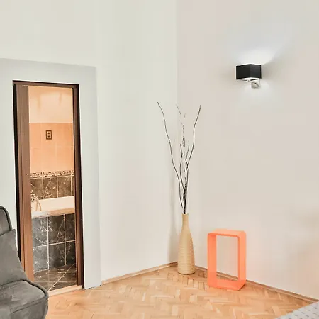 Comfortable Zizkov For 6 Pax Easybnb Lägenhet *