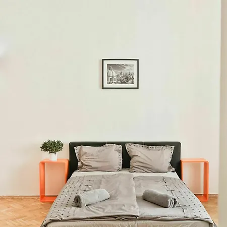 Comfortable Zizkov For 6 Pax Easybnb Lägenhet Prag