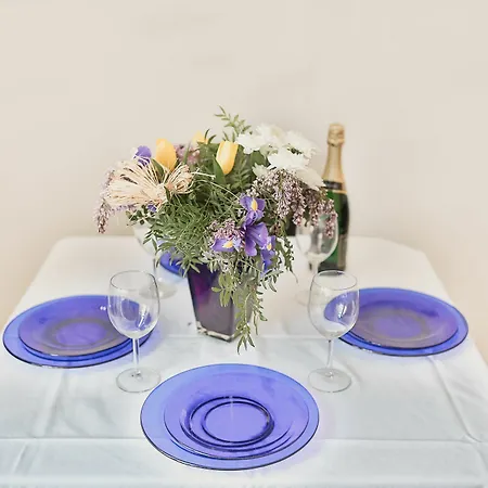 Comfortable Zizkov For 6 Pax Easybnb アパート プラハ